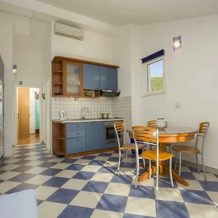 Sani Apartment Bol