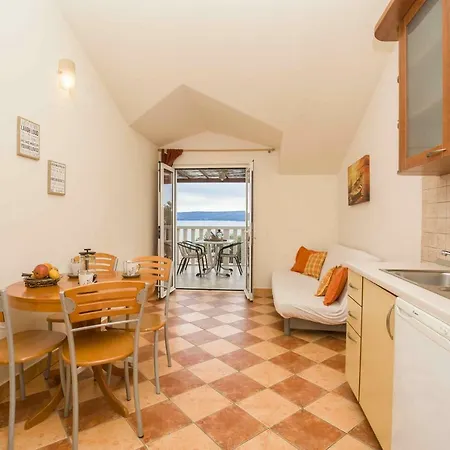 Sani Apartment *