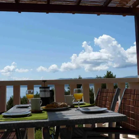 Apartment Sani Bol