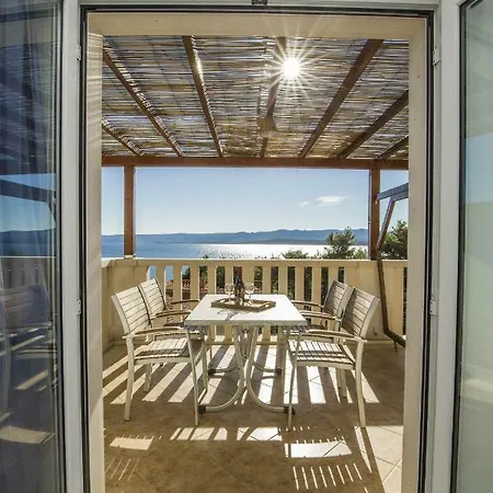 Sani Apartment *