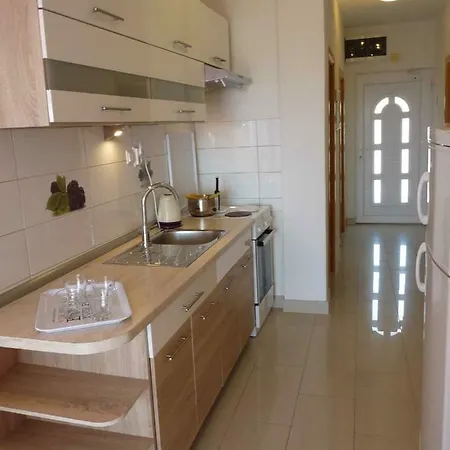 Apartment Sani Bol