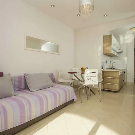 Sani Apartment *